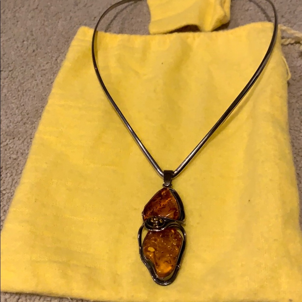 Unique necklace with irregular shape stones
